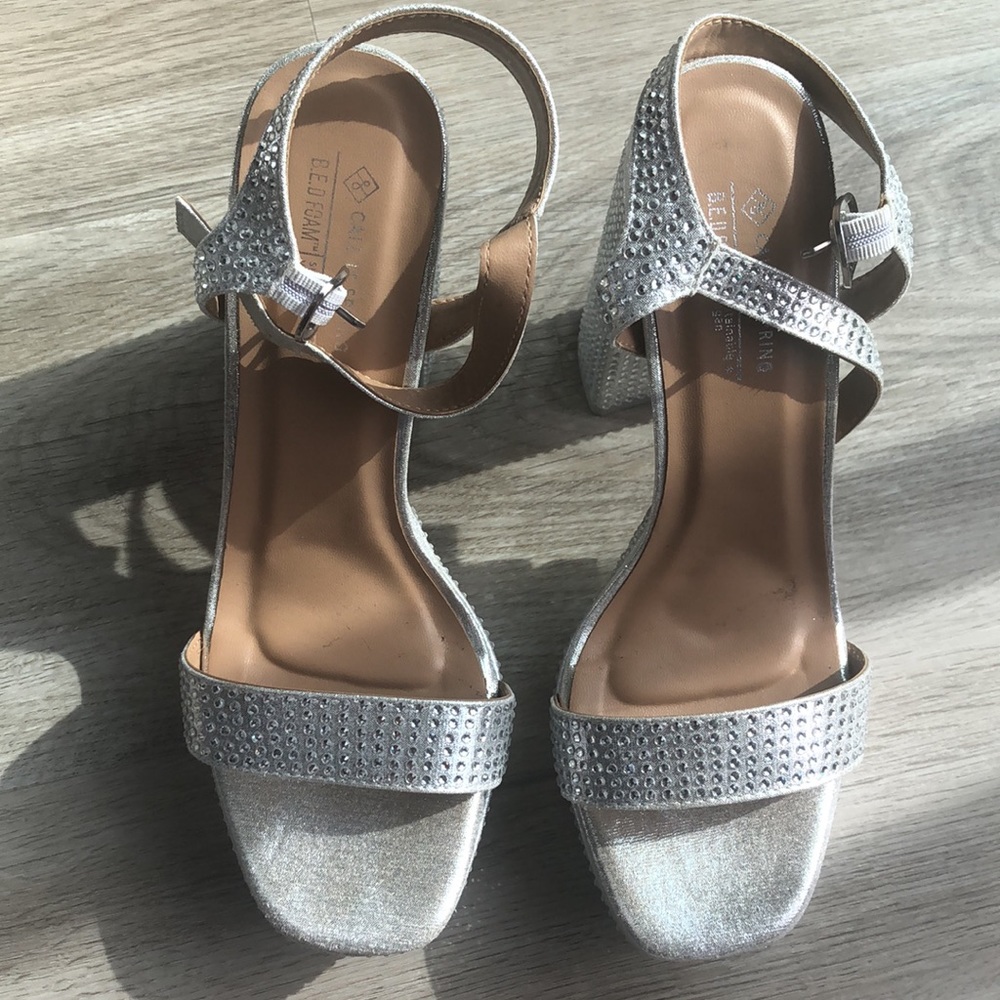 Sz 8-Silver “ Gretchen” heels